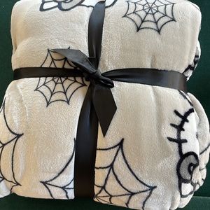 Hello kitty Halloween plush blanket